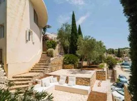 Design&Art Seafront Villa