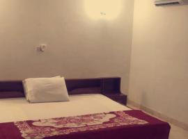 Etna hotel Takoradi，位于塔科拉迪的酒店