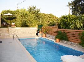 Eco Cottage Vedere with Pool，位于Vederoi的酒店
