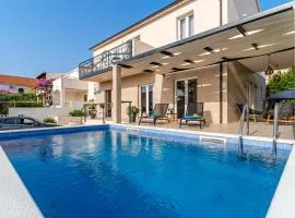 Holiday Home Villa Renesansa by Interhome