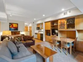 Palisades Tahoe Lodge Rentals Studio #232
