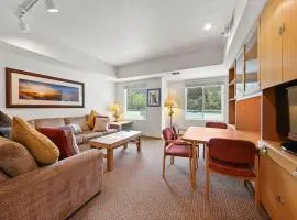 Palisades Tahoe Lodge Rentals Studio #223