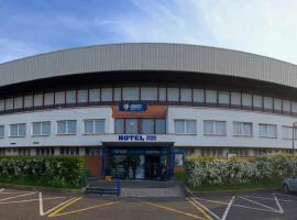 Hotel zimní stadion Slaný，位于斯拉尼的酒店