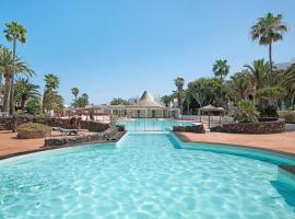 Al Sole Studios residence Playa Roca，位于科斯塔特吉塞的高尔夫酒店