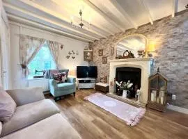 Wisteria Cottage an authentic and enchanting 2 bedroom cottage experience