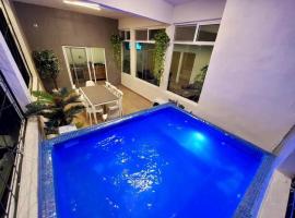 El dorado loft con piscina，位于Cuatrociénegas de Carranza的酒店