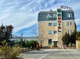 Hilton motel，位于金海市的酒店