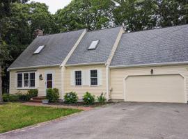 Perfect vacation getaway!，位于巴恩斯特布尔的酒店