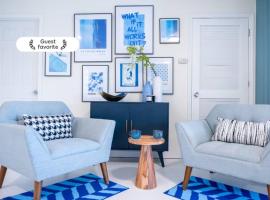 [L] House of Blues minutes KU/Mass & Shopping，位于劳伦斯的酒店