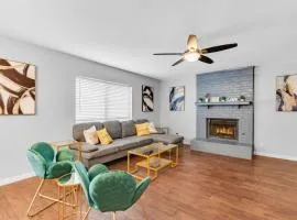 5BR 2.5BA *Newly upgraded Modern house sleeps 16