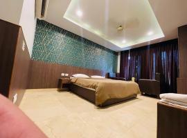 Hotel Shane Avadh, Ayodhya，位于Faizābād的酒店