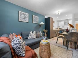 1 BR, central Southampton, Stunning Apt by Blue Puffin Stays，位于南安普敦的公寓