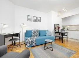 Bukowińska Apartment with Balcony and Parking and Swimming Pool by Noclegi Renters