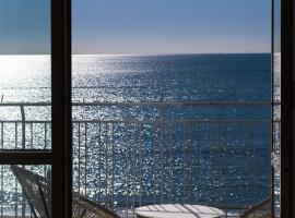 Cas’ A Mare - Beachfront Luxury Suites，位于萨莱诺的住宿加早餐旅馆