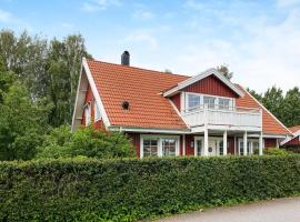 Gorgeous Home In Motala With Sauna，位于穆塔拉的酒店