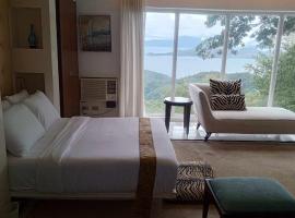 Dondi's Way - a private vacation home in the heart of Tagaytay City，位于大雅台的度假屋