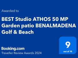 DELUXE Studio ATHOS 50 MP Garden patio BENALMADENA Golf & Beach，位于贝纳尔马德纳的旅馆