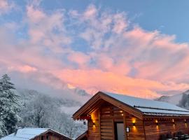 库佩林费尔梅餐厅酒店，位于圣热尔韦莱班埃科勒滑雪缆车附近的酒店