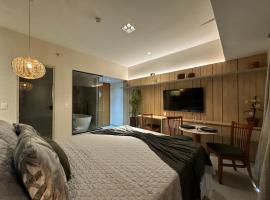 1111 Studio de Luxo com vista deslumbrante para o Rio，位于马瑙斯的带按摩浴缸的酒店