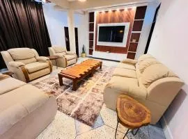 Urban Haven -Entire Apartment