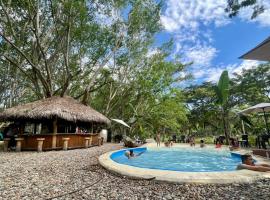 ECOCAMPING JACAMAR，位于Utica的酒店