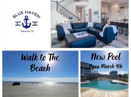 Galveston Beach House w Water Views & New Pool，位于加尔维斯敦的酒店