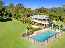 Blair Downs Farm Country Retreat，位于Cootharaba的酒店