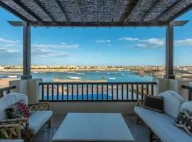 El Gouna Lagoon Paradise Penthouse - Private Room in shared penthouse-Ladies stay only