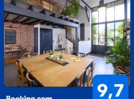 ATELIER 19 Maison d'Hôtes，位于Varesnes的酒店