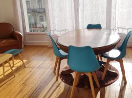 Appartement 83 m2, 4 lits , 5 Pers, 100 m de la gare, Confortable et Lumineux，位于勒阿弗尔的酒店