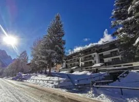 La Finestra sul Brenta con POSTO AUTO PRIVATO AL CENTRO di MAD di Campiglio CIPAT O22233-AT-O13262