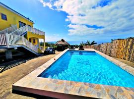 Desired View vacation rentals，位于LʼIvrogne的酒店