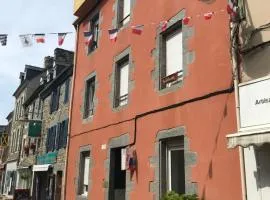 Joli appartement calme à Binic dans rue piétonne