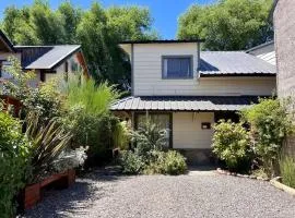 Casa con jardín en barrio tranquilo