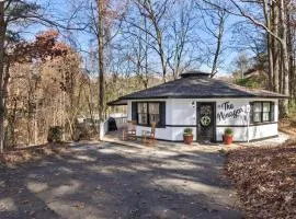 Peaceful, fun, & funky round home with pool table
