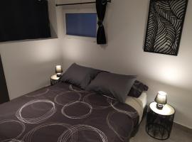 charmant gite 25m² indépendant，位于阿莱斯的公寓