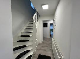 "Live Good, Work Good" Central House by GG Rental Hamburg，位于谢讷费尔德的酒店