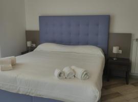 La Perla del Tirreno Guest House，位于萨普里的酒店