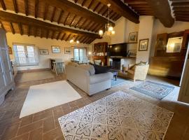 2 King Bed, 2 Full Bathroom Apartment in Umbria - Tuscany，位于皮耶韦城的酒店