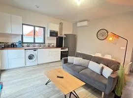 Bella Vista, parking gratuit, 5 min Auxerre