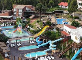 康普莱约拉德拉斯德赛罗酒店，位于皮里亚波利斯的酒店