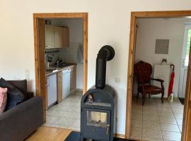 Schicke Ferienwohnung im Wendland，位于Simander的酒店