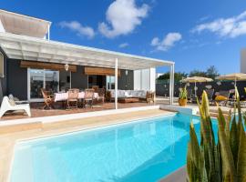 Villa Golf Lanzarote，位于科斯塔特吉塞特吉塞海岸高尔夫俱乐部附近的酒店
