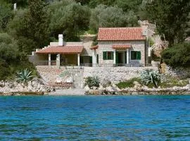 Villa Regalo on Hvar, beach front