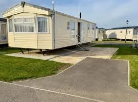 Lovely caravan at Martello Beach Holiday Park Sv14