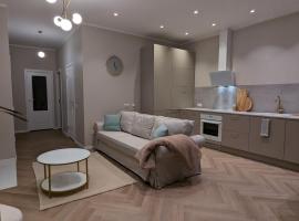 Mere Apartment - Private Yard, Sauna and Pet Friendly，位于派尔努的酒店