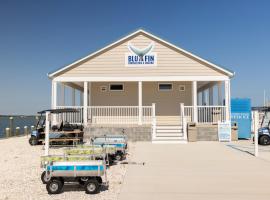 Blufin Bungalows & Marina，位于钦科蒂格Mid-Atlantic Regional Spaceport附近的酒店