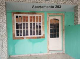 Apartamento em Muriqui/RJ - apt 203，位于曼加拉蒂巴的酒店