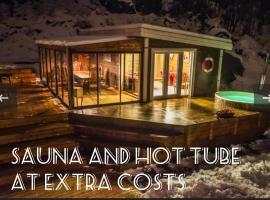 Sea view Holmestrand sauna and hot tube appartment，位于Holmestrand的酒店