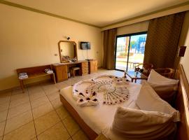 Sharm Cliff Hotel，位于沙姆沙伊赫的酒店